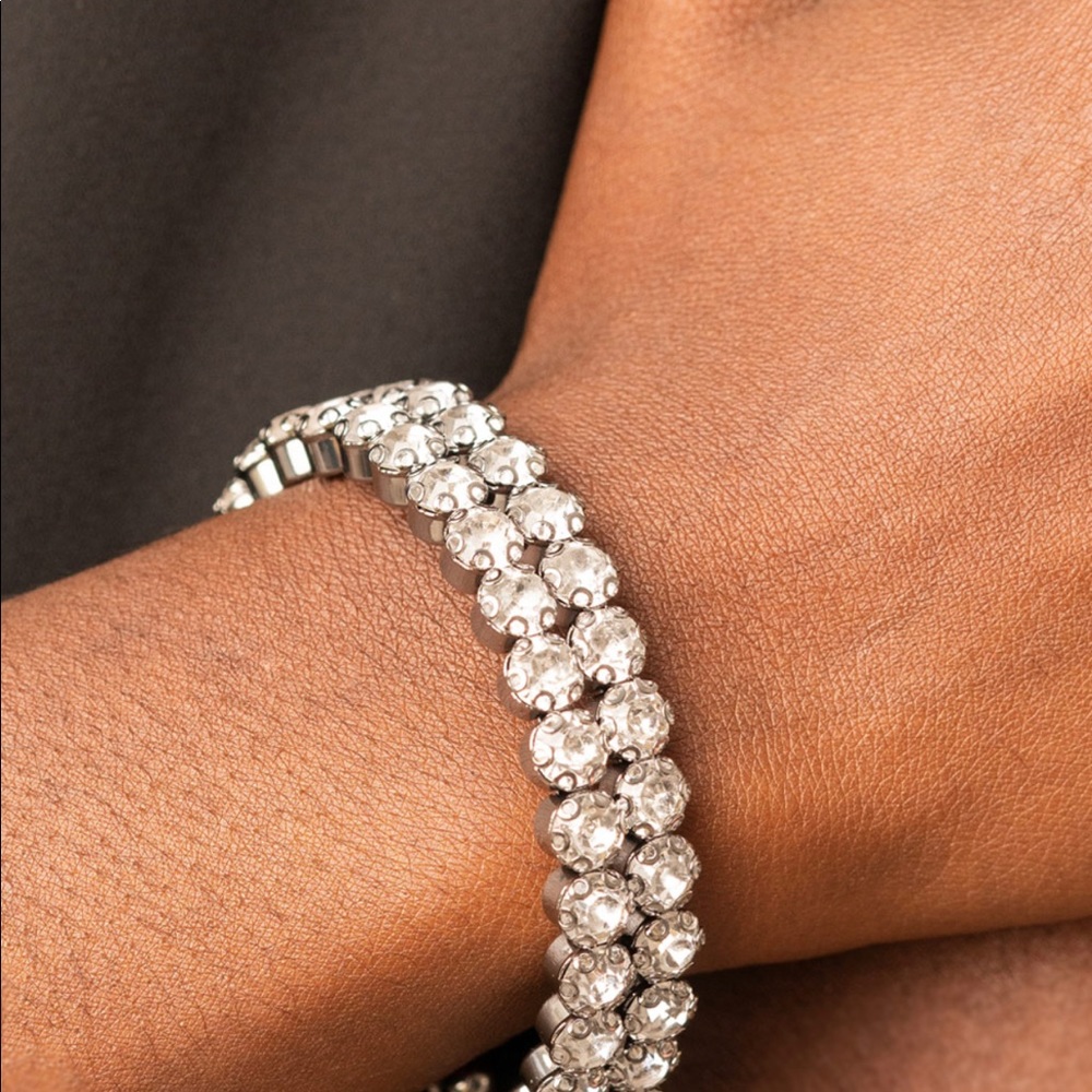 Beautiful elegant rhinestone silver bracelet